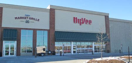 Hy vee fitchburg - Veterans Day Breakfast. Enjoy a free dine-in breakfast for veterans and active military members November 10, 2023 from 6 - 10 a.m. This event is in support of the Hy-Vee Homefront initiative which salutes …